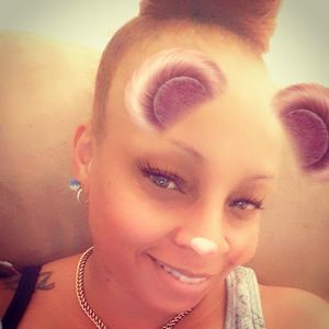 Meet your Posher, Angela